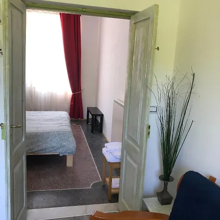 Maison44 Alojamento de Acomodação e Pequeno-almoço Carrodano Inferiore