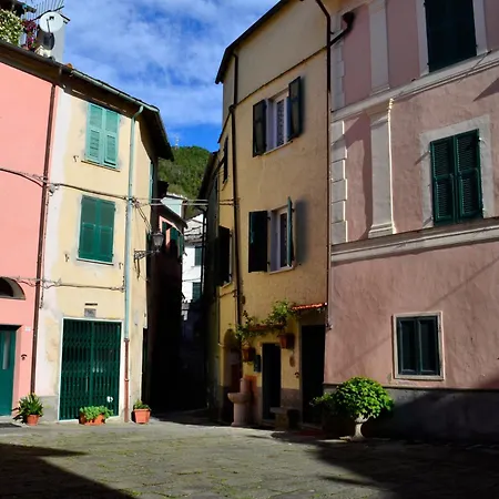 Maison44 Alojamento de Acomodação e Pequeno-almoço Carrodano Inferiore