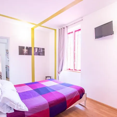Bed & Breakfast Maison44 Carrodano Inferiore