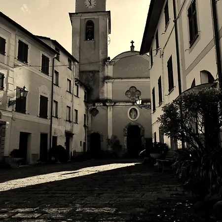 Maison44 4* Carrodano Inferiore