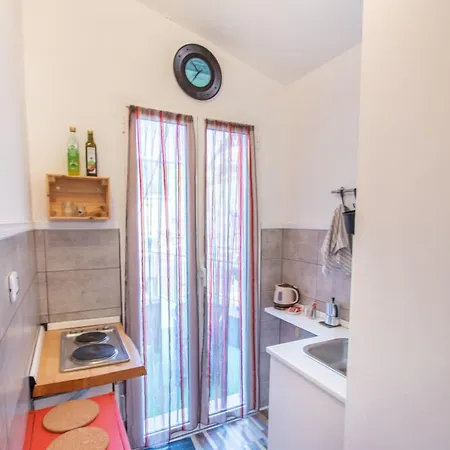 Bed & Breakfast Maison44 4*