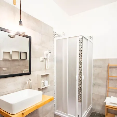 Maison44 Bar Bistrot Bed and Breakfast Carrodano Inferiore